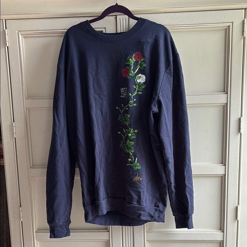 Jonathan Cohen Blue Sweatshirt with Floral Design